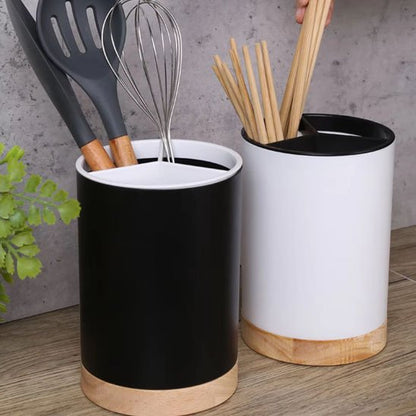 Pot ustensiles cuisine  